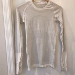 lululemon Swiftly Tech Long Sleeve. Size 4. White